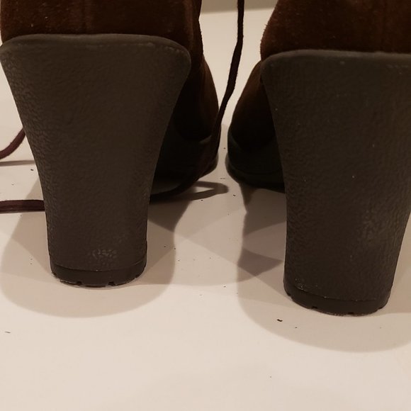 Aerosoles Chocolate Brown High Heel Desert boot - Picture 13 of 16